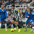 Kakav meč u Njukaslu - "Svrake" imale sve, ali Čelsi se trgao iz košmara VIDEO