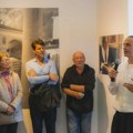 Memorijalna izložba „Dragan Sakan i Piran“ svečano otvorena u Piranu: Veče koje je okupilo regionalnu kreativnu scenu