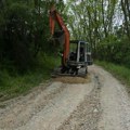 Meštani Donjeg Starca ogorčeni: Put ponovo uništen, pomoć čekaju mesecima