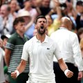 Novak Đoković danas igra polufinale Vimbldona na najvažniji porodični datum: Čestitke stižu sa svih strana