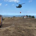 Jak vetar i gust dim otežavaju gašenje požara na Stolovima, u Deliblatskoj peščari stabilnije