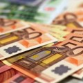 Prosječna plaća u godinu dana u Hrvatskoj porasla za 144 eura