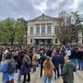 Šest meseci nakon tragedije u Novom Sadu: Sećanje na Đačkom trgu