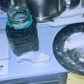 Beli prah, amfetamin, digitalna vagica: Muškarac (46) uhapšen u Staroj Pazovi: Policija mu "upala" u stan, evo šta je…