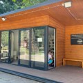 Počela sezona Biblioteke na Štrandu: Knjige, novine, književne večeri i radionice