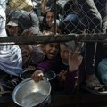 Izraelska vojska tvrdi da u Gazi nema gladi, ali se nastavlja dostava pomoći