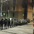 Muškarci sa drvenim palicama primećeni u ulici Kneza Miloša