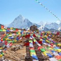 Why Choose an Everest Base Camp Trek with Helicopter Return?