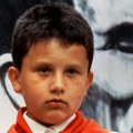 Nije postao glumac, ali jeste uspešan: Obišao svet, oženio Ruskinju, a evo čime se dans bavi Malik iz filma "Otac na službenom…