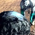 VIDEO: Izgoreli objekat pronađen u australijskoj pustinji - sumnja se da je stigao iz svemira