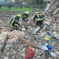 Stravične posledice nakon udara "Orešnika": Ukrajinske službe pokazale delove rakete, mesto totalno razoreno (foto)