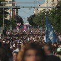 Veliki broj građana na Slaviji (VIDEO)