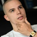 Šok na mrežama! Vojaž objavio sliku gomile novca i luksuznog sata, a onda usledio veliki blam: Fanovi razotkrili istinu