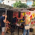 Dvorište koje okuplja: Stanari sami stvorili kutak za druženje