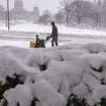 Snežna mećava odnela više od 50 života: Zima pokazala zube, haotično stanje na američkom kontinentu (foto/video)