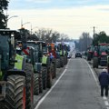 Traktori ponovo u Parizu Blokiraju francusku prestonicu