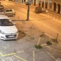 (Video) Uznemirujući snimak stravične saobraćajke u Beogradu! Velikom brzinom se zakucao u ogradu, isprevrtao, pa razlupan…