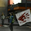 Borba za fotelje; Studenti blokaderi traže vanredne parlamentarne izbore