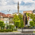 Sud u Prištini zabranio isticanje srpske zastave u Gračanici, Srpska lista: Opština će se žaliti