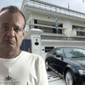 Vodio izmišljenu ambasadu iz iznajmljene kuće: Prevara šokirala i policiju: Imao fotošopirane fotografije sa svetskim vođama…