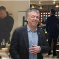 Zabrinutog neleta teše prijatelji! Evo šta se sve dešavalo u beogradskom restoranu! Kurirov paparaco zabeležio svaki detalj