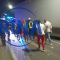 Zastrašujući prizori iz tunela kod Nikšića: Sudar dva kamiona i putničkog vozila, jedno lice ostalo zaglavljeno - izvukli ga…