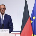 „Niste još dorasli tome“: Zaharova odgovorila Mercu na poziv na iscrpljivanje Rusije