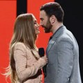 Dženifer Lopez razmenjivala nežnosti sa kolegom na promociji nove komedije: "Od početka smo imali sjajnu hemiju" FOTO/VIDEO