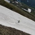 Videli skijaša u junu!? Neverovatan prizor sa planine u Srbiji ostavio mnoge bez teksta! (video)