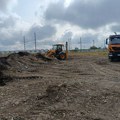 Počelo uklanjanje nelegalne deponije u Petrovaradinu