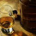 Najveća flaša viskija od 311 litara prodata za više od milion funti