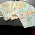 Prosečna aprilska plata u Srbiji 73.012 dinara