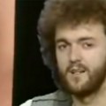 Pre 45 godina je bio “dečko koji obećava” jugoslovenske muzike, a onda je odlučio da nestane: Neke od njegovih pesama i…