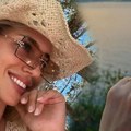 Verila se Ksenija Knežević na Santoriniju! Pokazala verenički prsten, čestitke pljušte: Ovo je rekla o braku
