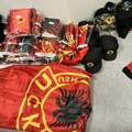 FOTO, VIDEO: Uhapšen zbog majica, zastava, kačketa i dukserica sa grbom Albanije i natpisom UČK