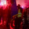 Studenti iz Novog Pazara stigli u Kragujevac: Dočekani uz vatromet, pogaču i medalje