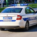 Kesu sa kokainom bacio kroz prozor taksija: U Čačku u odvojenim akcijama uhapšena dvojica mladića zbog droge