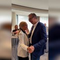 Vučićev poslednji ples u Predsedništvu uz pesmu Zdravka Čolića