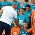 Počeo treći rukometni kamp „Handball Friends“ u Novom Bečeju (Foto)