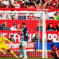 Fudbaleri Mančester junajteda pobedili golovima u nadoknadi meča, slavio i Čelsi
