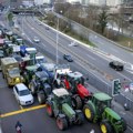 Besni poljoprivrednici traže svoja prava: Haos u Nemačkoj se nastavlja, saobraćaj drugi dan u kolapsu, državne službe…