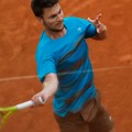 Miomir Kecmanović eliminisan od Šapovalova u osmini finala ATP turnira u Vašingtonu