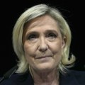 Blumberg: Le Pen preti da će srušiti francusku vladu usred pregovora o budžetu