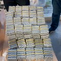 Na izlazu iz Srbije zaplenjeno blizu 100.000 psihoaktivnih tableta, uhapšen vozač kamiona