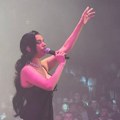 Srpska Atina na nogama! Tanja Savić hitovima "zapalila" Novi Sad, održala dirljiv govor