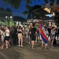 „Protiv uroka“ razvijena crvena traka na blokiranoj raskrsnici