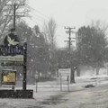 Neverovatni prizori u Australiji: Gradovi zavejani, bez struje desetine hiljada domova (Video)