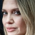 "Uskoro ćemo živeti kao pod talibanima": Anđelina Džoli i Mark Rafalo o situaciji u Americi: "Više ne prepoznajem svoju zemlju"…