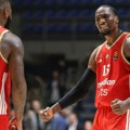 Izundu: Ponekad mi je teško da shvatim detalje odbrane koju trener traži, ali Donatas mi pomaže