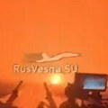 (Видео) Небо у секунди постало наранџасто од експлозија. Русија у пламену: Има мртвих и рањених, узбуна широм земље
